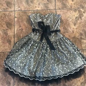 Ballerina-style formal dress with corset back